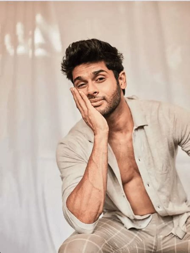 Abhimanyu Dasani – Biography, Facts & Life Story
