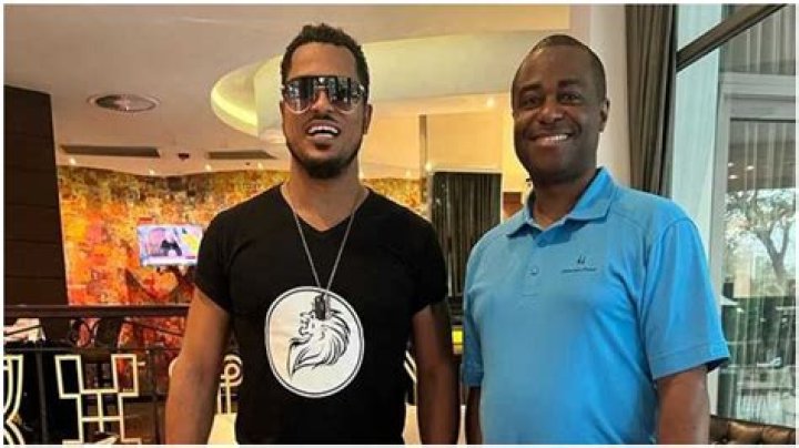 Actor Van Vicker Meets Old Classmate For The First Time In 34 Years: "The Sweetest Girls Were Our Friends"