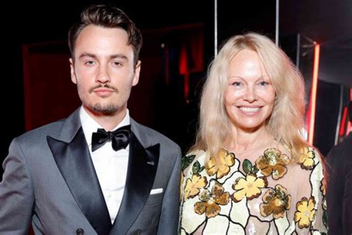 Brandon Thomas Lee Kids? Girlfriend Lily Easton, Family