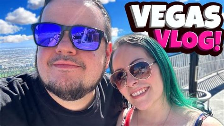 Camodo Gaming Bio, Wiki, Age, Girlfriend, Face, Brick Rings, and Net Worth