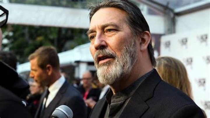 Ciaran Hinds – Biography, Facts & Life Story