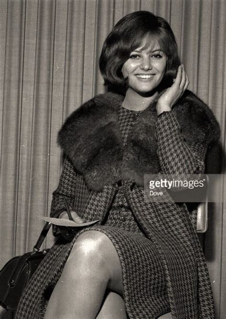 Claudia Cardinale Height