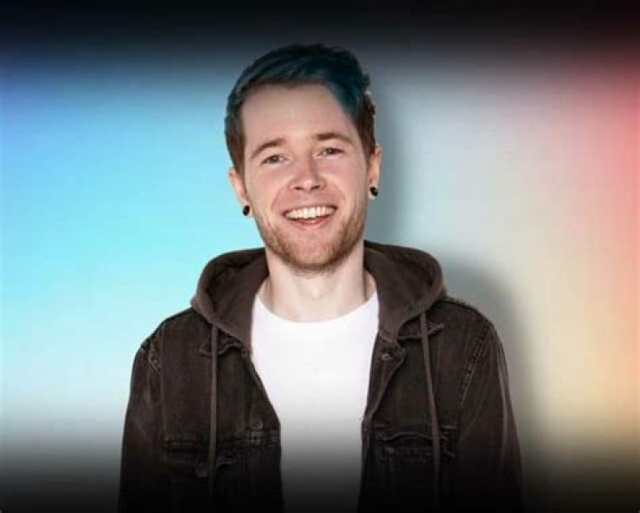 DanTDM YouTube, Bio, Wiki, Age, Wife, Son, Twitch, And Net Worth