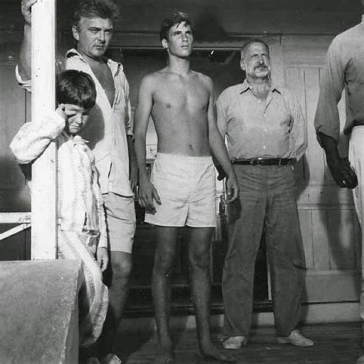 Hart Bochner Height
