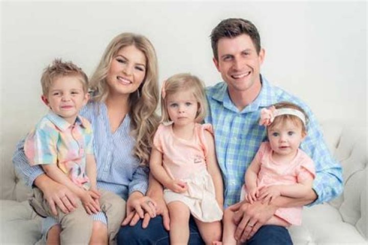 How Many Kids Does Erin Bates Have? Married To Husband Chad Paine Since 2013