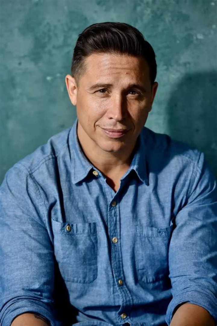 Is Erik Palladino Related To Amy Sherman-Palladino?