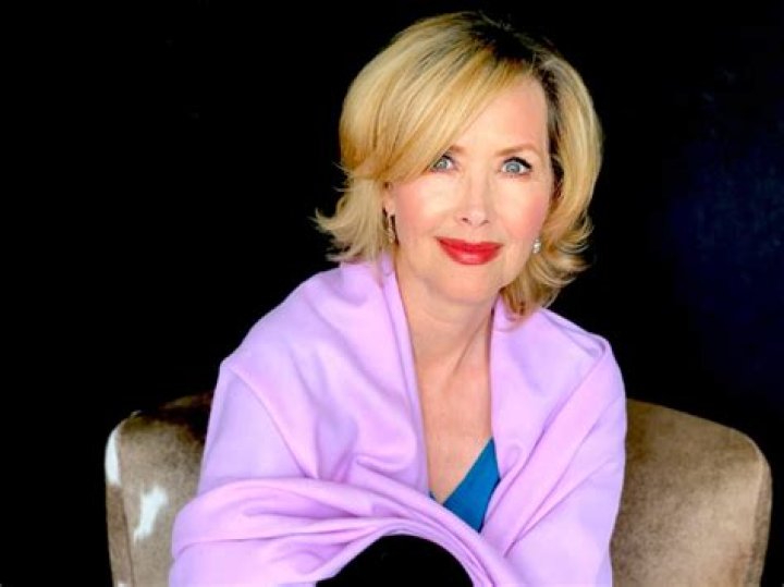 Janine Turner – Biography, Facts & Life Story