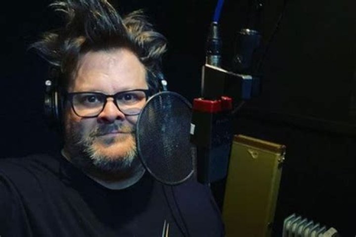 
Jaret Reddick Net Worth – Earnings From Bowling For Soup And Other Musical Ventures
