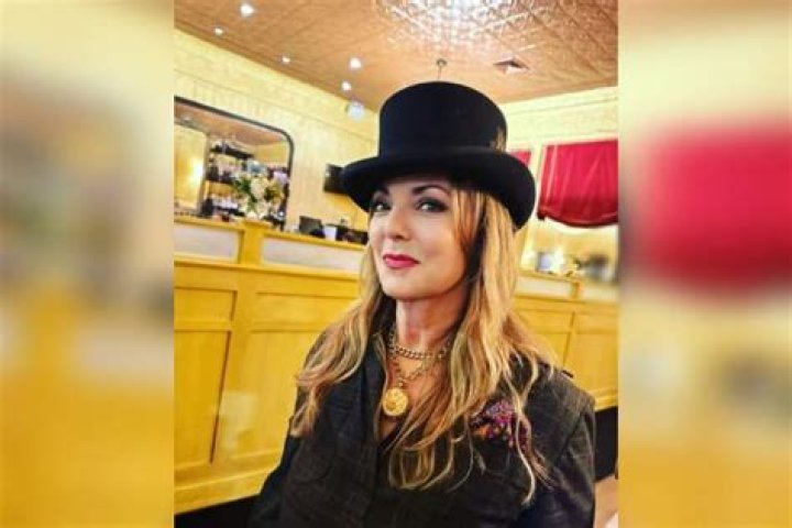 
Jennifer Pierce Mathus Net Worth: How Much Is The Actress Worth?
