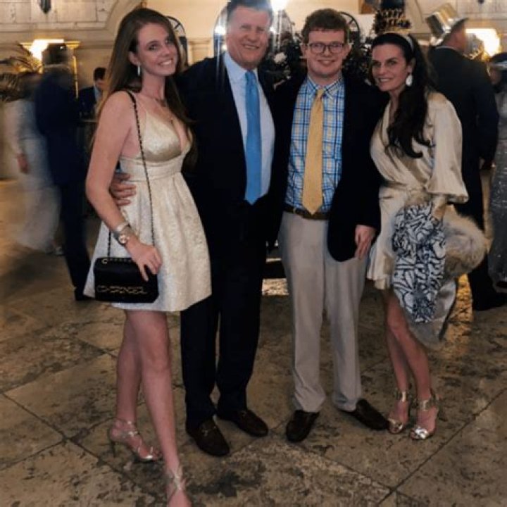 Joe Kernen CNBC, Bio, Wiki, Age, Wife, Daughter, Salary, and Net Worth