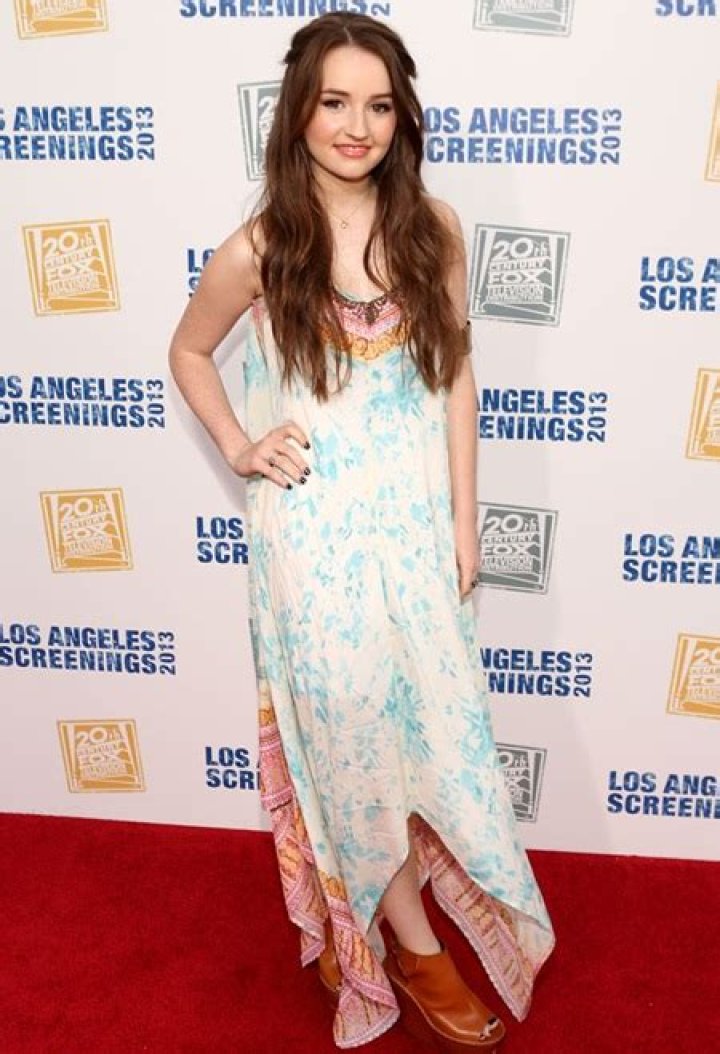 Kaitlyn Dever Height
