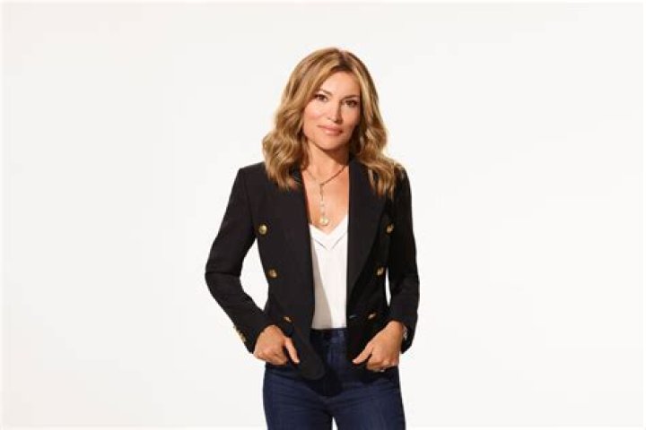 Kit Hoover Access Hollywood, Bio, Wiki, Age, height, Husband, Salary, and Net Worth