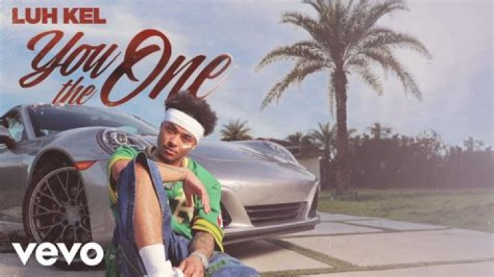 Lyrics & Translations of Lil Thottie by Luh Dino