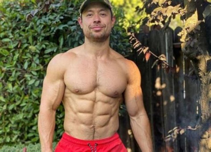 Matt Ogus Bodybuilder, Bio, Wiki, Age, Height, Wife, Diet, Workout, and Net Worth