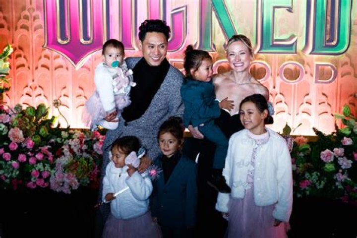 Meet Douglas Hodge Kids And Family; Net Worth 2022