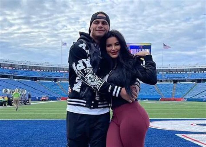 Meet Jordan Poyer’s Wife — Model Rachel Bush