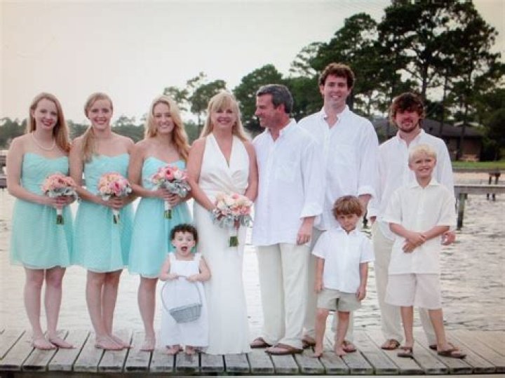 
Mike Matheny’s Wife Kristen/Kristin Matheny – Enjoying Marital Bliss Since 1993
