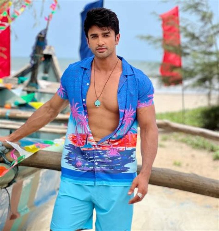 Nishant Malkhani – Biography, Facts & Life Story