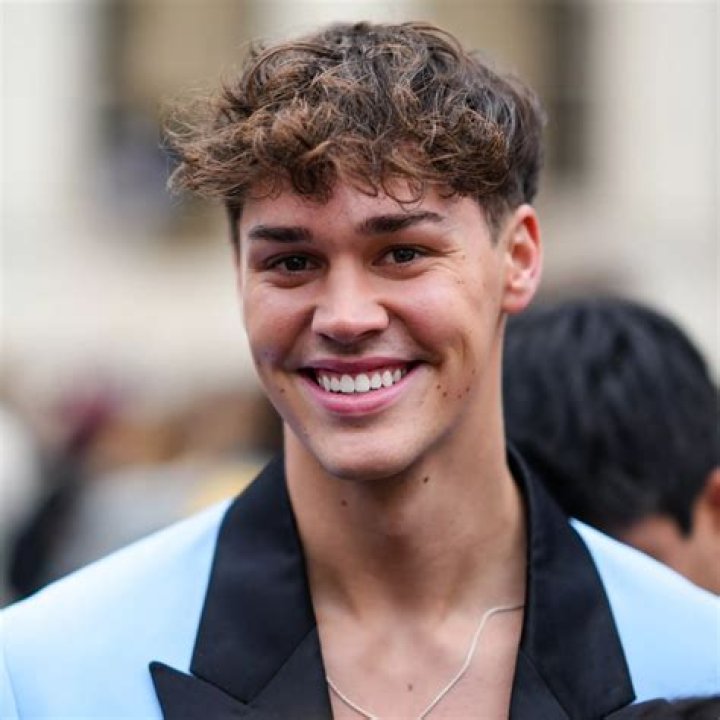 Noah Beck – Biography, Facts & Life Story