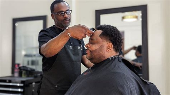 Pretty Lady who Runs a Barbershop Where Ladies Twerk for Customers Says They not Only Shave Men's Heads