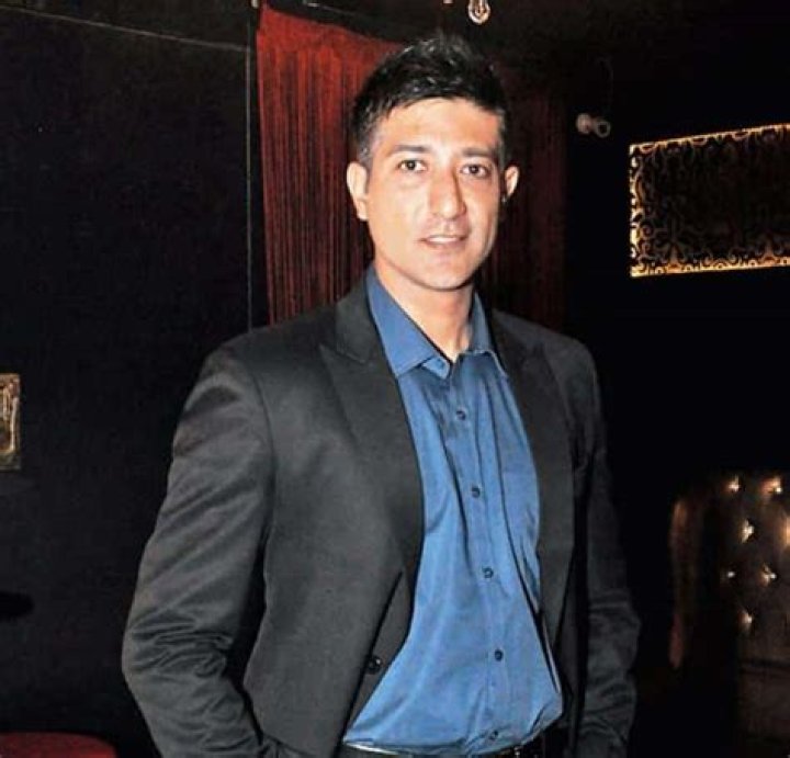 Shataf Figar – Biography, Facts & Life Story