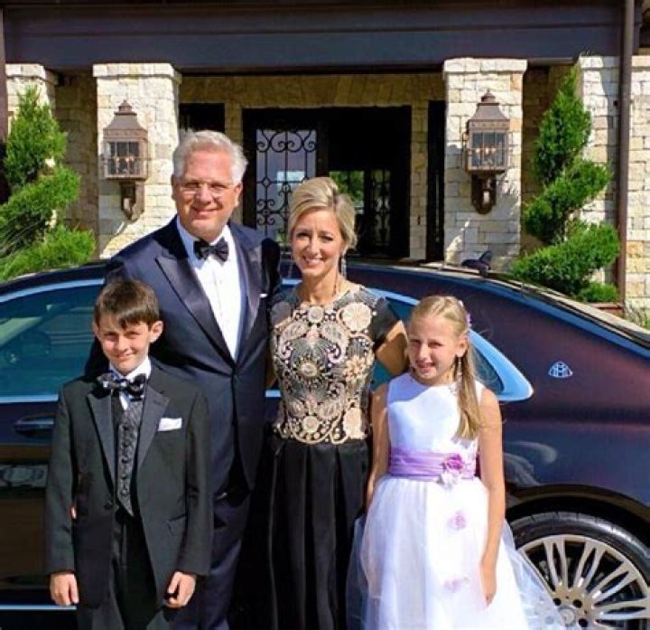 Tania Colonna (Glenn Beck Wife), Net Worth, Age, and Bio