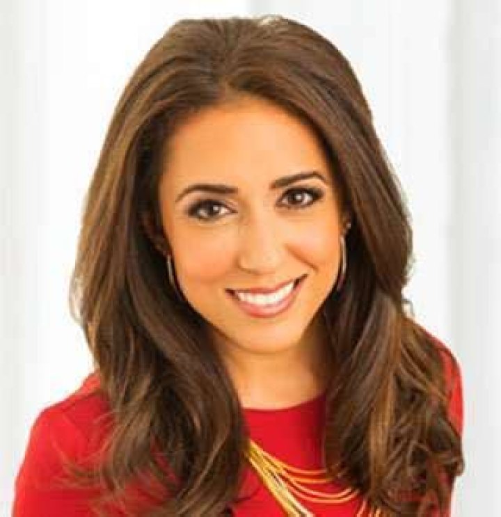 WFAA Sonia Azad Bio, Married, Salary